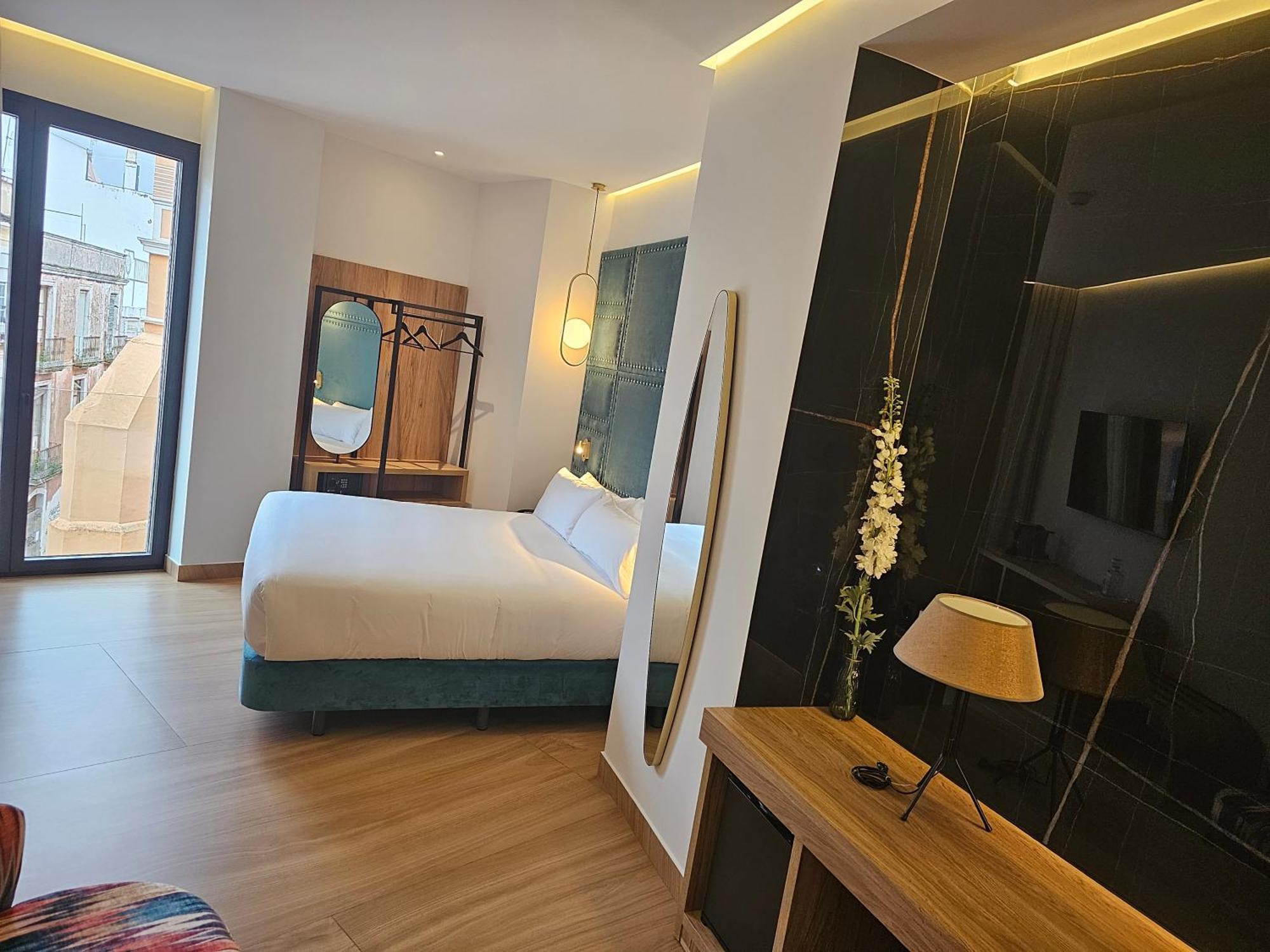 Hotel Las Tres Campanas Μπανταχόθ Εξωτερικό φωτογραφία