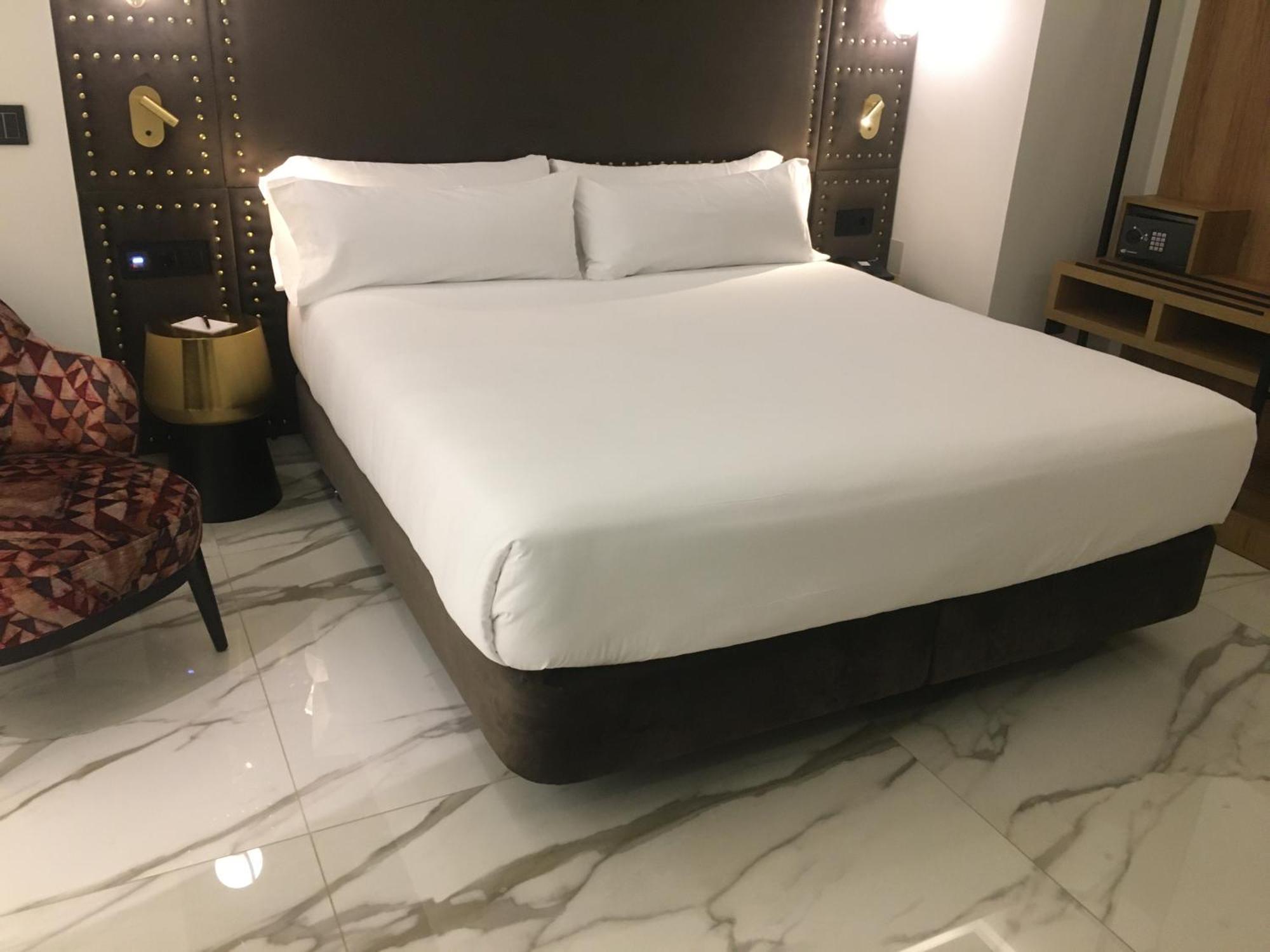 Hotel Las Tres Campanas Μπανταχόθ Εξωτερικό φωτογραφία